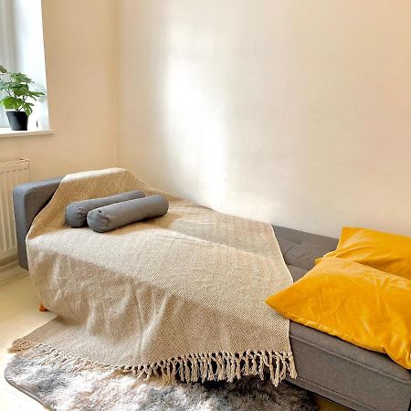 Archway Station Big Bedroom Flat Лондон Екстериор снимка
