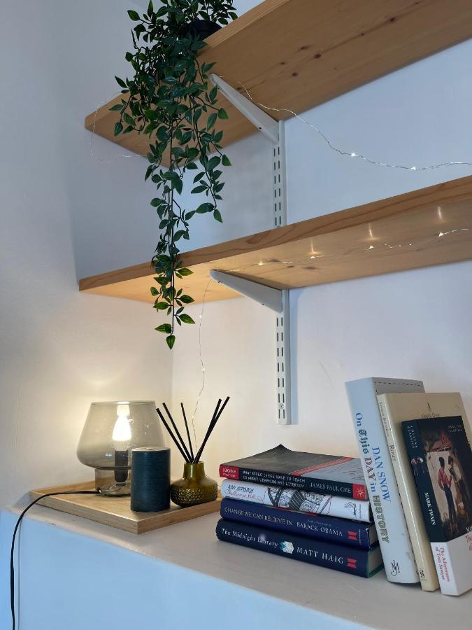 Archway Station Big Bedroom Flat Лондон Екстериор снимка