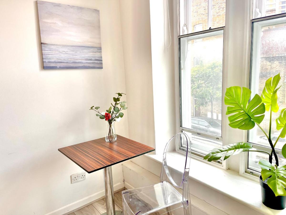 Archway Station Big Bedroom Flat Лондон Екстериор снимка