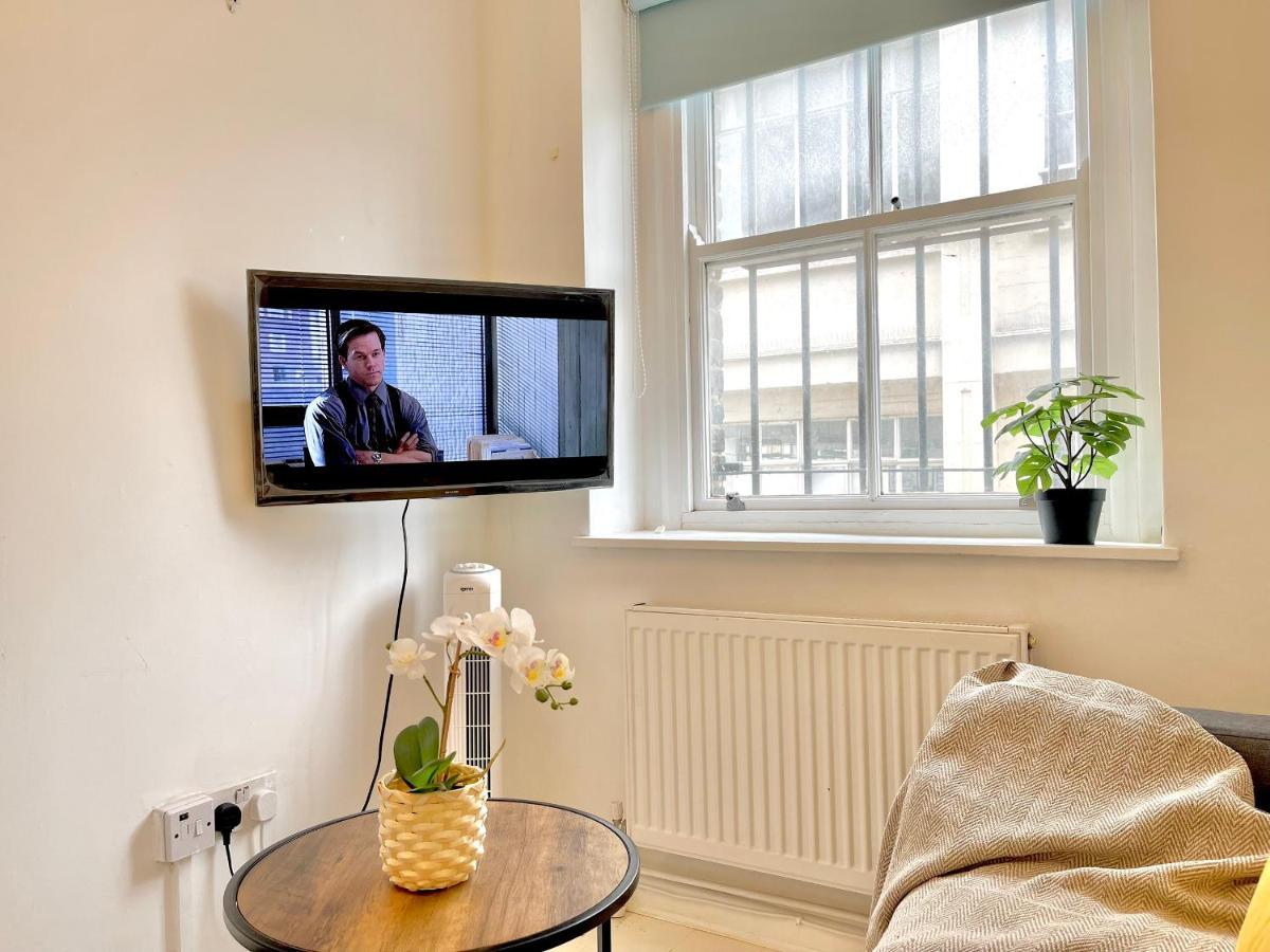 Archway Station Big Bedroom Flat Лондон Екстериор снимка